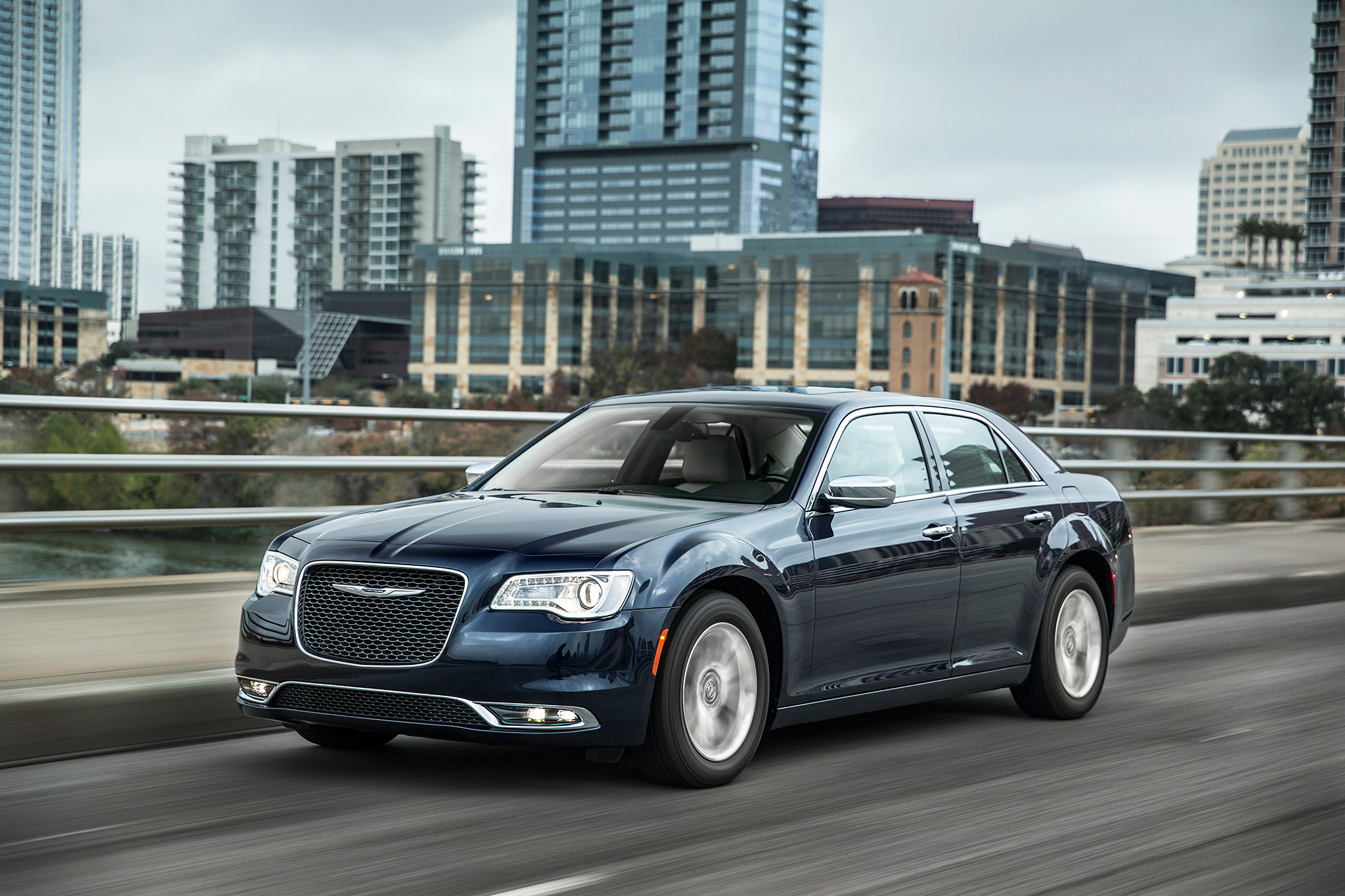 2017 Chrysler 300s Dresses Up With New Sport Appearance